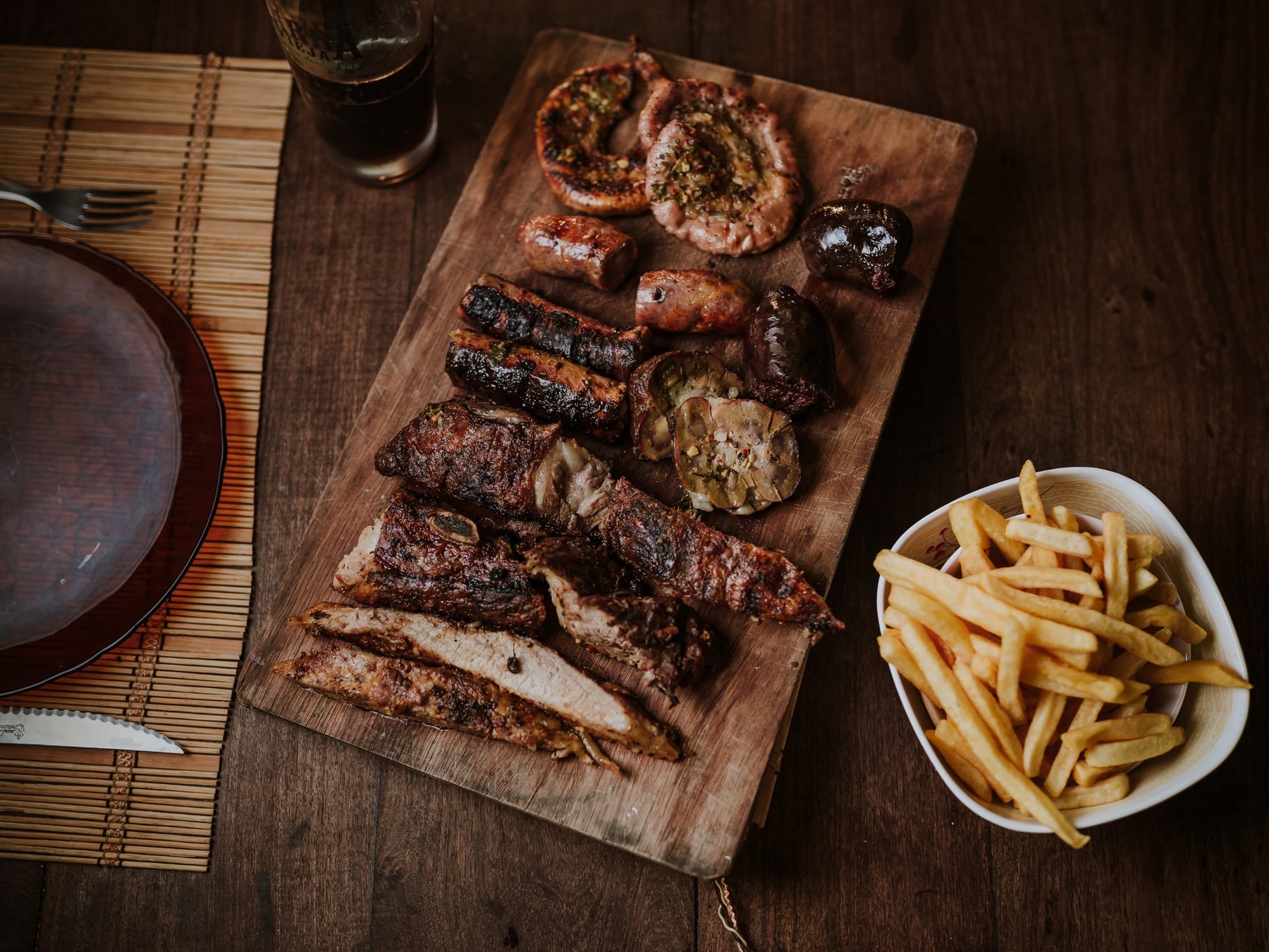 Asado sin cálculos en contra: cuánta carne poner en la parrilla según los comensales