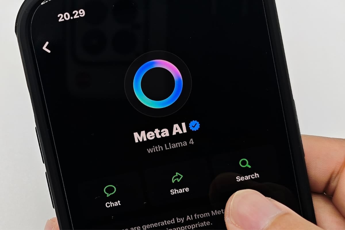 Meta IA en WhatsApp: la opción para correrlo de la pantalla sin tocar la aplicación
