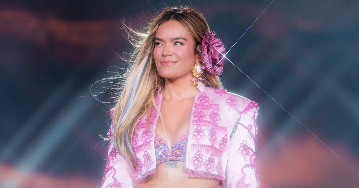 Karol G hizo rugir al MetLife con una tropi-noche a pura sorpresa y homenaje