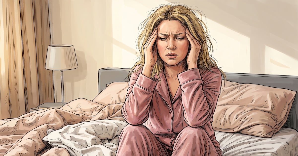 Dormir mal y vivir con migraña: el hilo invisible que une el dolor de cabeza con el día a día