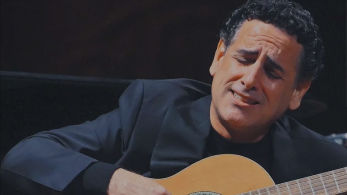Juan Diego Flórez en el Colón: la ópera se sentó al lado de la guitarra y cantó con Gardel