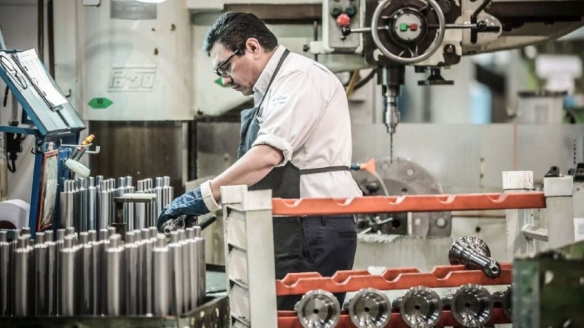 Seis de cada cien puestos industriales se evaporaron en dos años y la crisis se concentra en el conurbano
