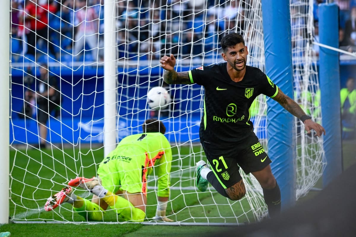 Cuti Romero le ganó la pulseada al frío de Vitoria y selló un triunfo que vale oro para el Atlético del Cholo