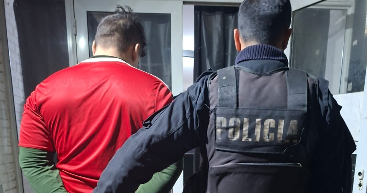 Un ex policía exonerado quedó detenido en Rosario por el femicidio de una joven hallada en una pensión
