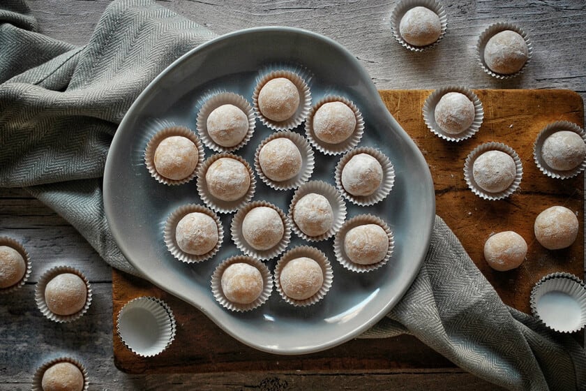 Yemas de Santa Teresa: la receta clásica de la repostería española que se cocina con sólo cuatro ingredientes y mucha paciencia