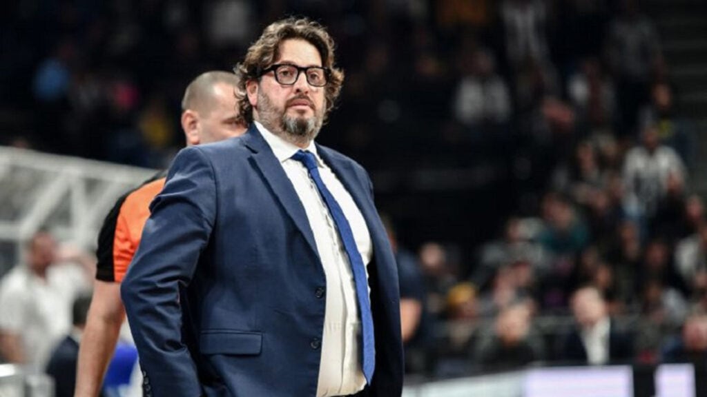Baskonia cortó a Galbiati y ya mira a Perasovic: en Vitoria se cansaron de esperar