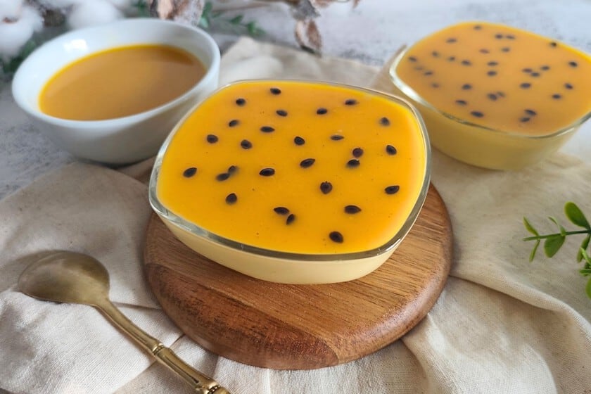 Mousse de maracuyá: la cremosa del trópico que se resuelve sin horno y se sirve en vasitos