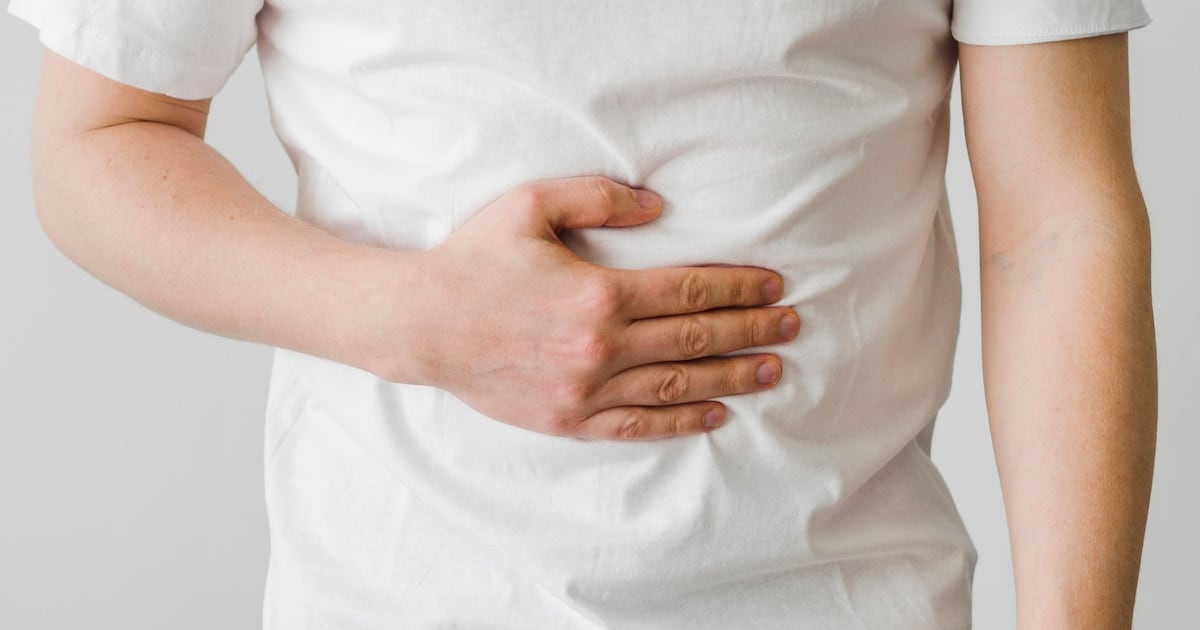 Una ventana de diez años: lo que la sangre recuerda antes de que estalle la inflamación intestinal