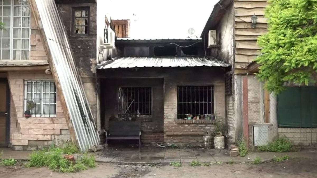 Una familia de Neuquén escapó sin heridas de un incendio que destruyó su casa