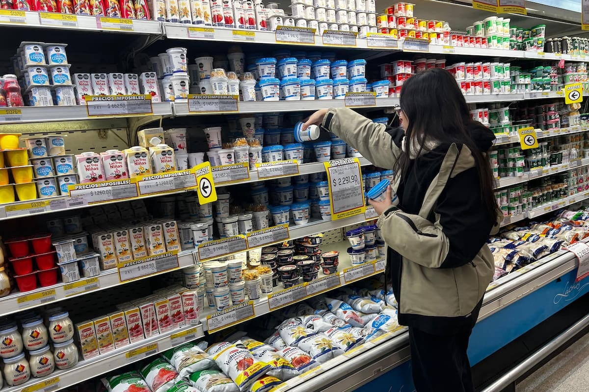 El consumo minorista se enfría: supermercados y mayoristas Cookbook en rojo