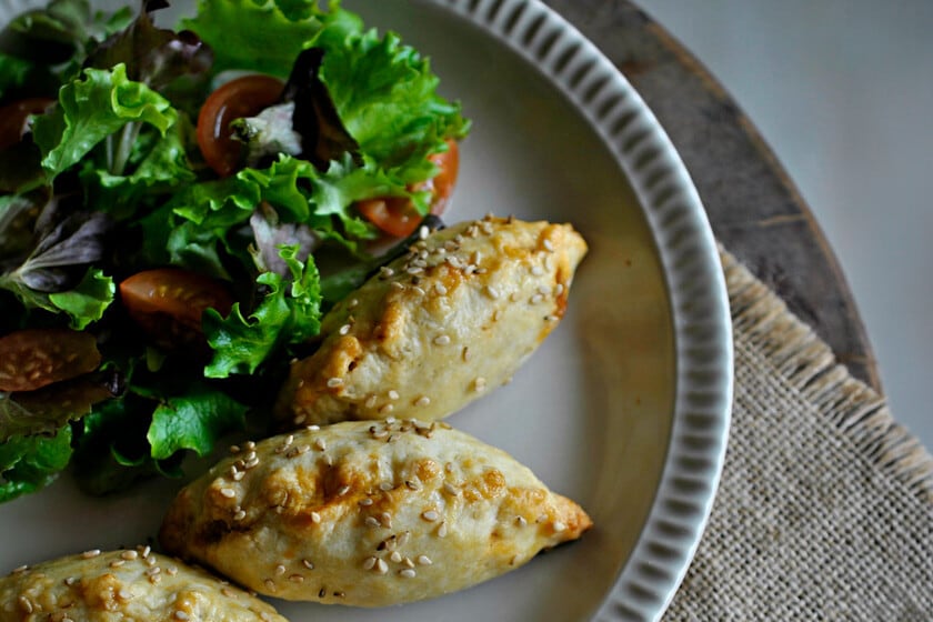 Empanadillas caseras de ternera y champiñones, con masa hecha a mano